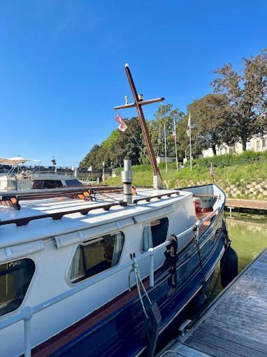 Spicy - Sejour Insolite Sur La Marne Meaux Exterior photo